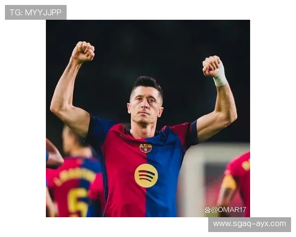 莱万多夫斯基穿上巴萨9号,开启全新征程!